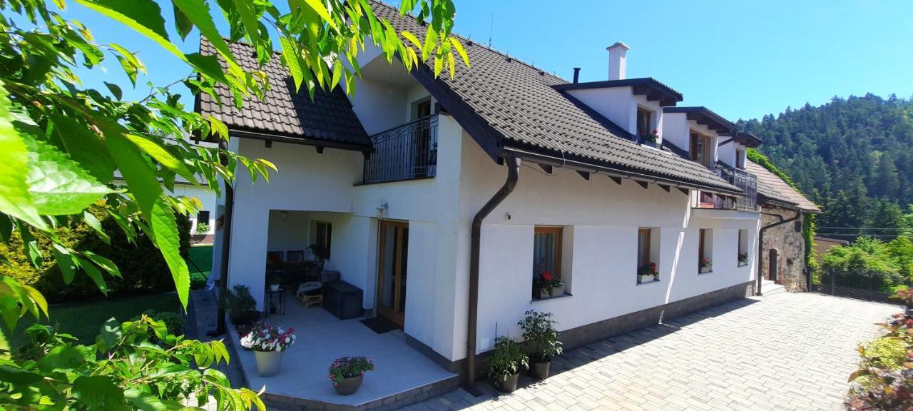 Privat Kompisovci Липтовски-Ян Экстерьер фото